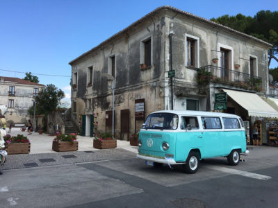 Pulmino Volkswagen T2 Verde